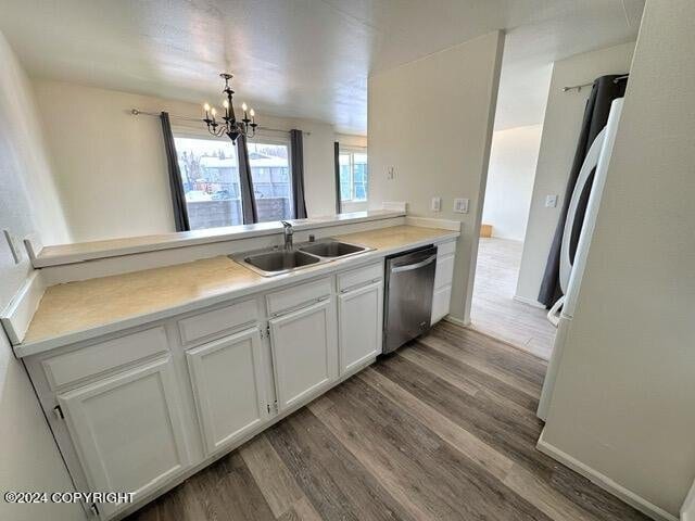 Building Photo - 1120 Golden Dawn Cir