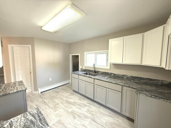 Foto del edificio - 410 Bay Way