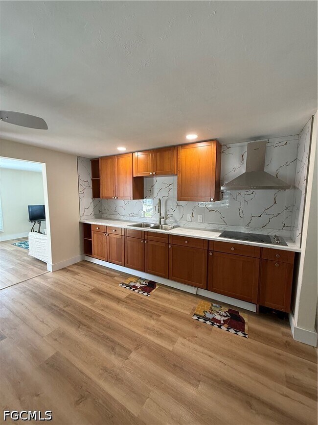 Foto del edificio - 2112 Ixora Ct