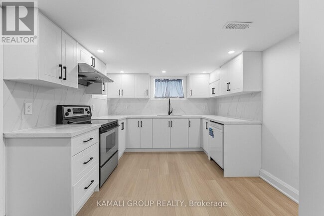 Building Photo - 76 Admiral Rd