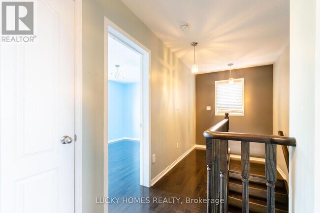 Building Photo - 1270 Harlstone Crescent