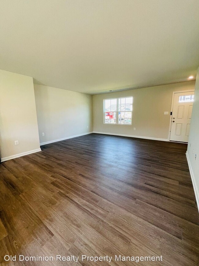 Building Photo - 4 br, 2.5 bath House - 2205 Tailor Drive