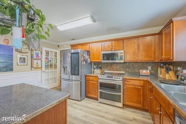 Building Photo - 3 br, 2 bath House - 551 R Edgewood Drive