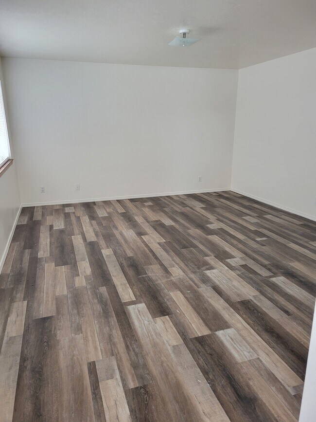 Foto del edificio - 2140 Stace St