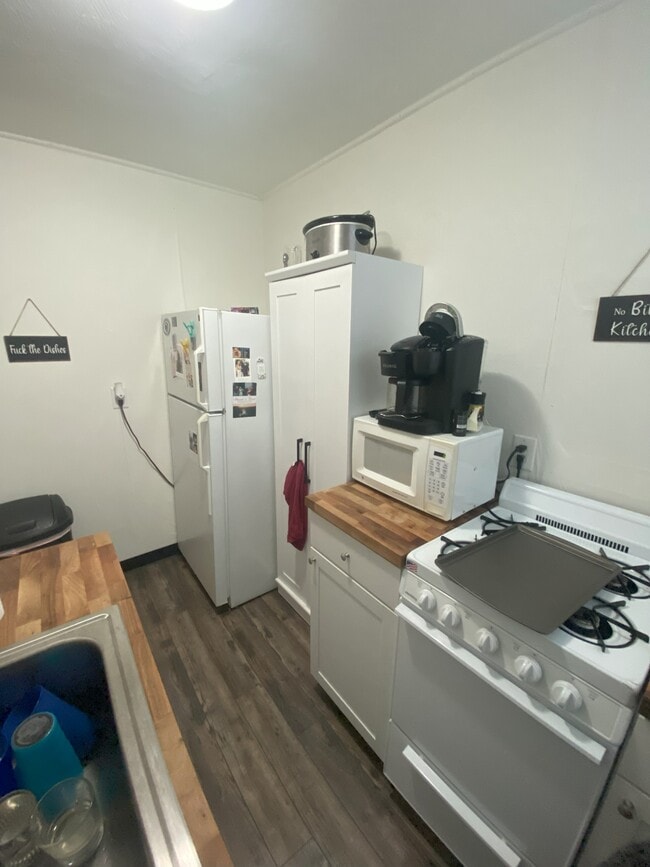 220 Ulysses St, Pittsburgh, PA 15211 House Rental in Pittsburgh, PA