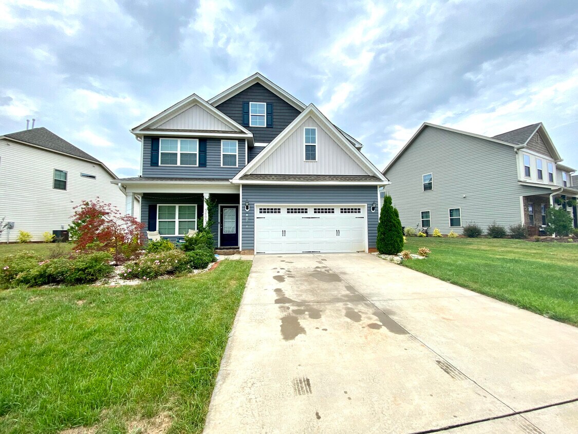 Primary Photo - 5605 Marblehead Dr