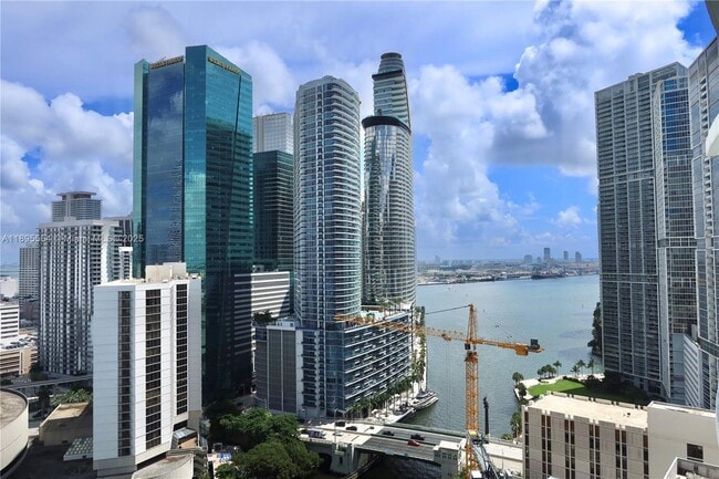 Building Photo - 41 SE 5th St