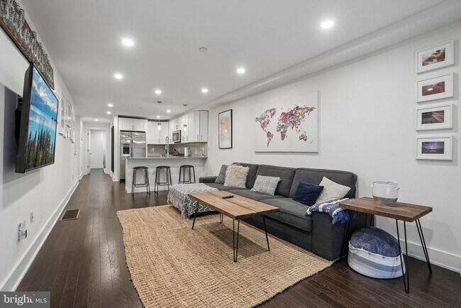 Foto del edificio - 970 N Marshall St