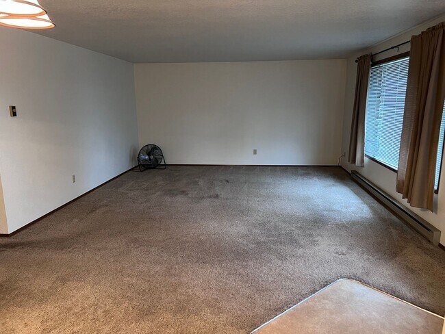 Building Photo - Krumland - Horizon 3 units