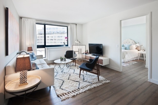 Foto del edificio - 2614 Jackson Ave