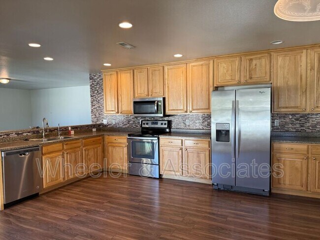 Foto del edificio - 1584 W Galbraith Ln