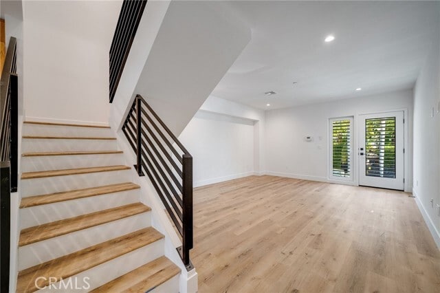 Foto del edificio - 6201 La Mirada Ave