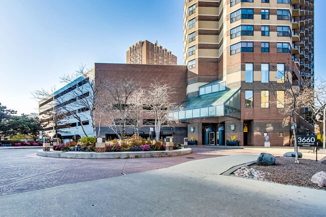 Foto del edificio - 3660 N Lake Shore Dr.