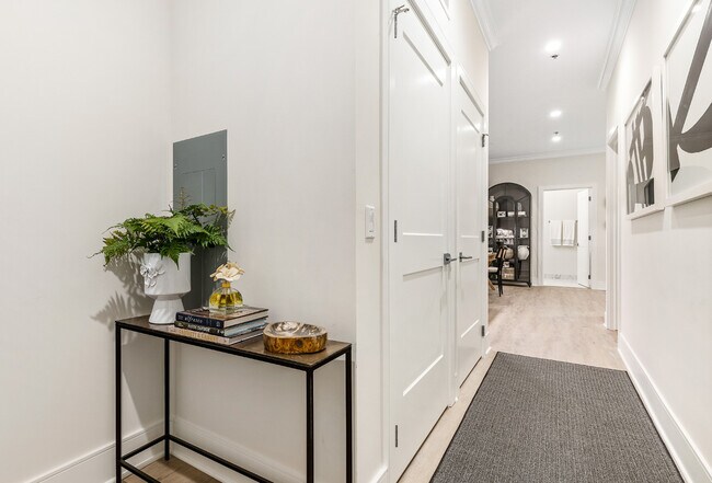 Foto del edificio - 835 Lake St