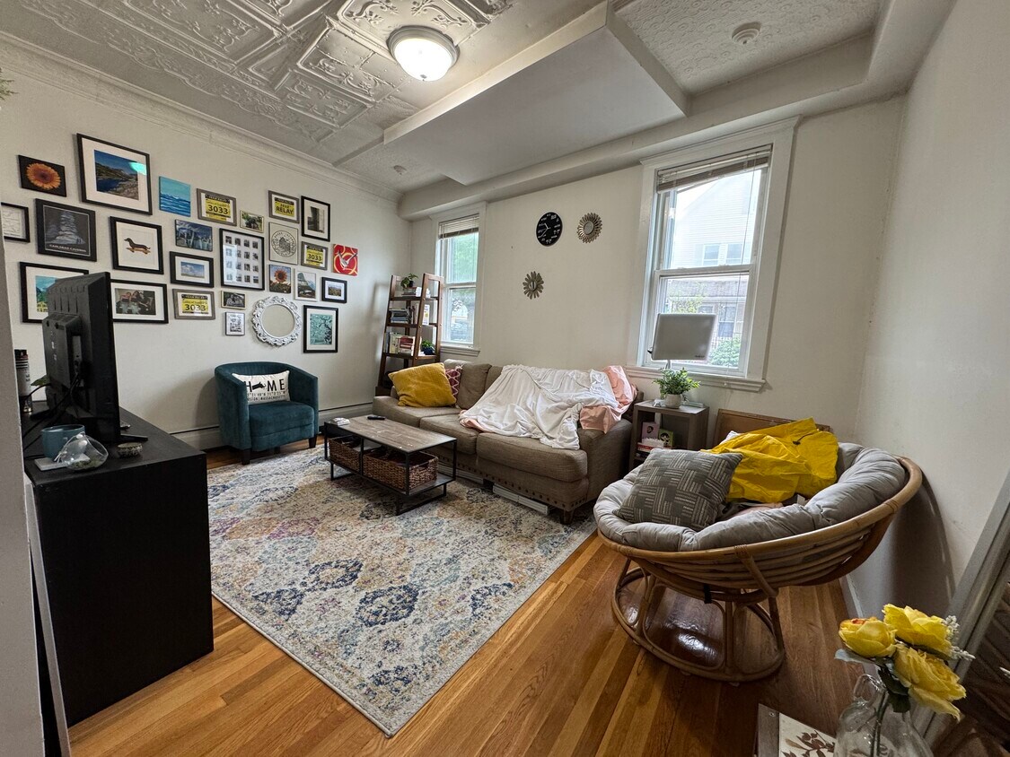 Primary Photo - 246 Summer St