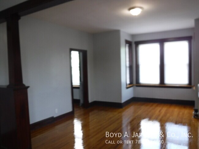 Foto del edificio - 9548 S Prairie Ave