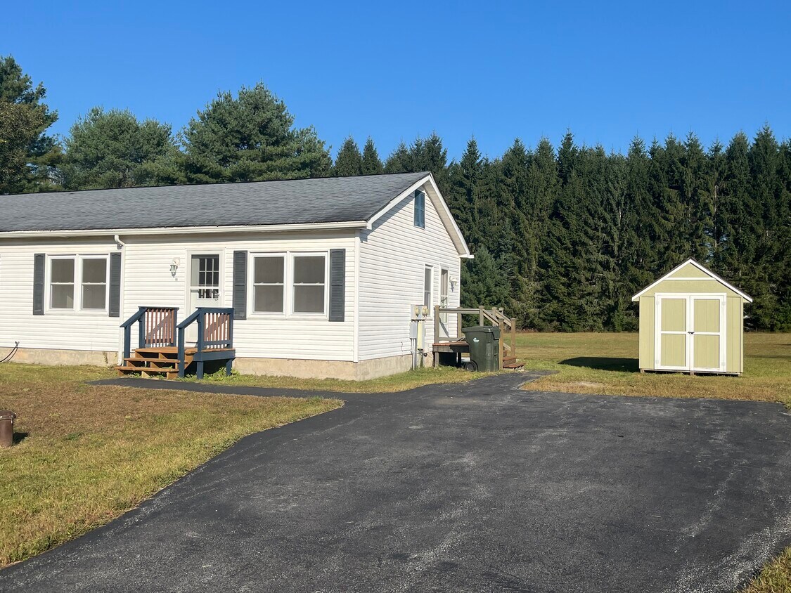 Foto principal - 11 Loughran Dr