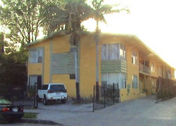 Building Photo - 1065 S Norton Ave