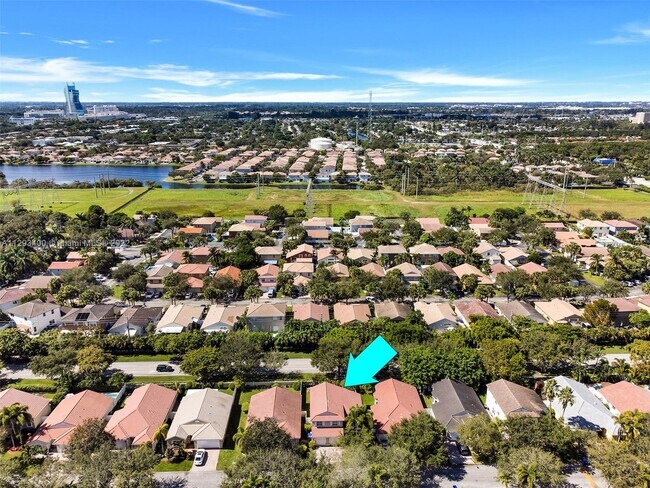 4971 SW 34th Terrace photo'