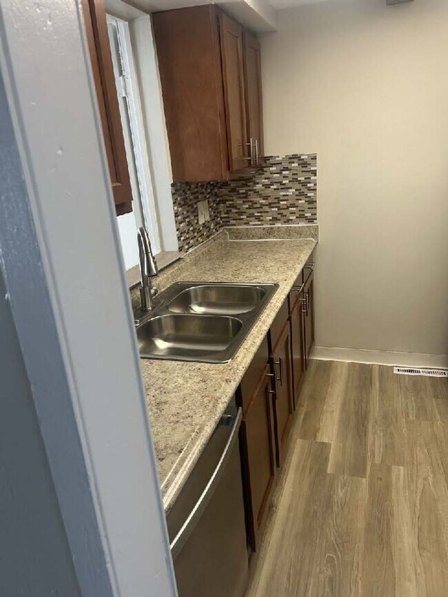 Interior Photo - ESTATES ON MAIN