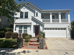 Building Photo - 1811 Anastasia Dr