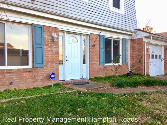 Building Photo - 4 br, 2.5 bath House - 997 Riverbend Road