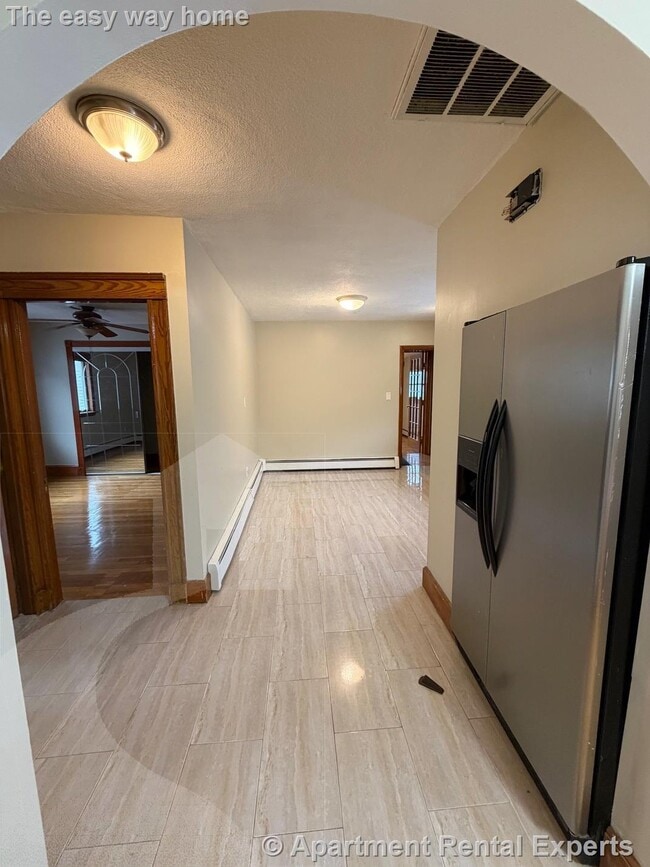 Building Photo - 33 Lafayette St