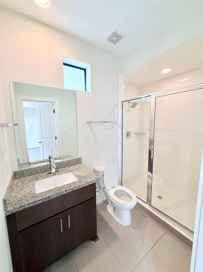 Building Photo - 2913 Leeland St