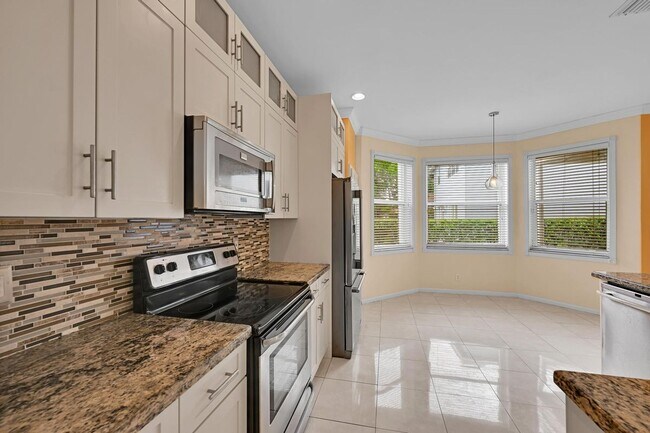 Foto del edificio - 16315 SW 26th St
