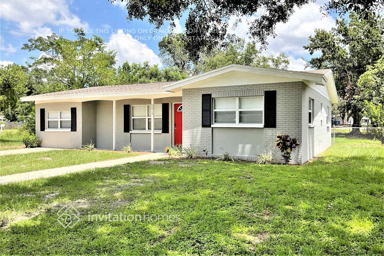 Primary Photo - 6815 N 48th St