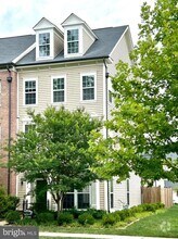 Building Photo - 212 Shields Rd