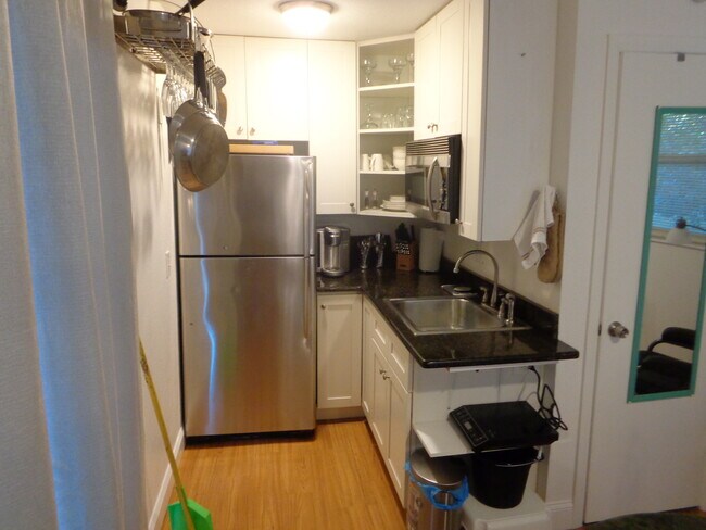 Foto del edificio - 2500 Ashton Rd