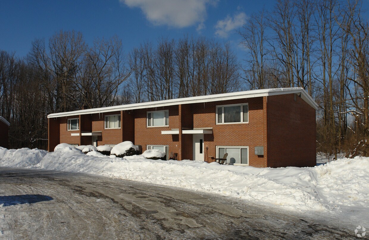 Primary Photo - 829 Saratoga Rd