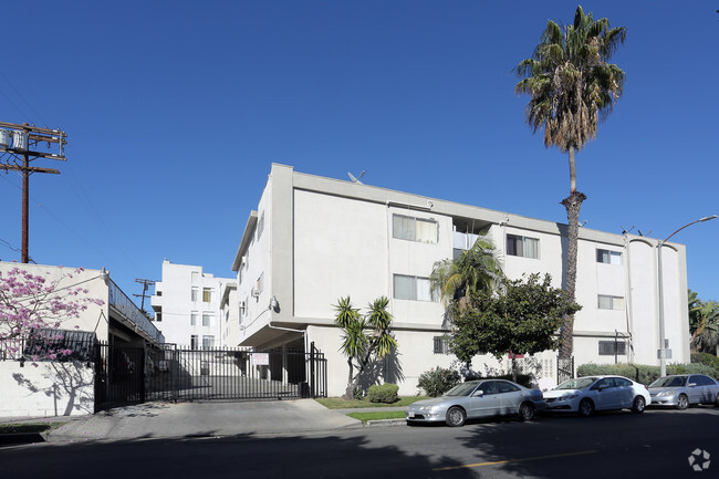 Building Photo - Oxford Apartments
