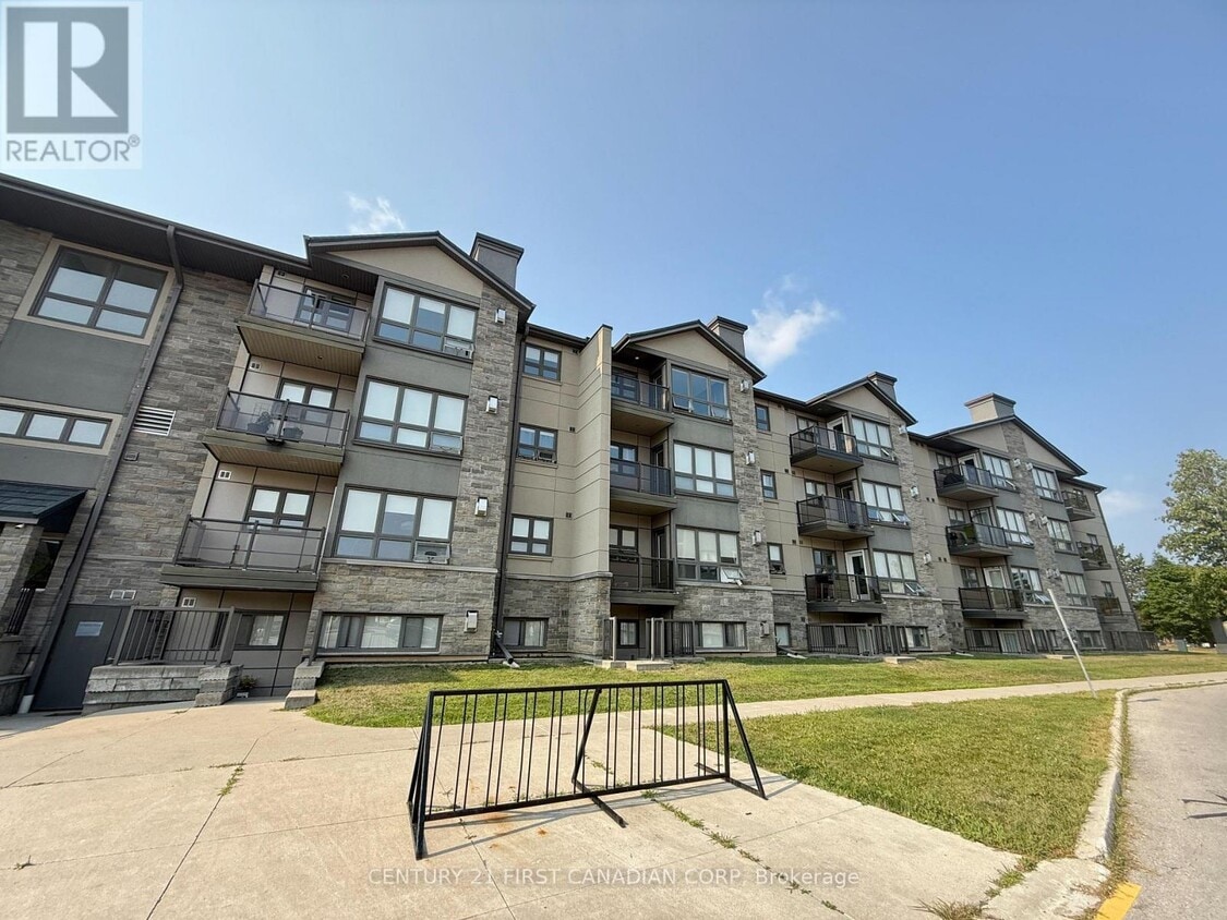 Primary Photo - 9-219 Jacksway Crescent