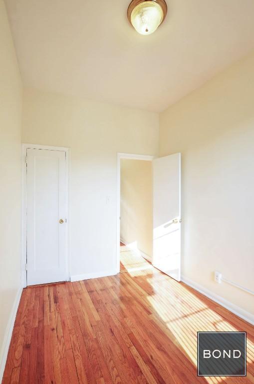 Building Photo - 166 W 83rd St