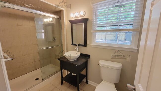 Foto del edificio - 1218 Byron Ave SW