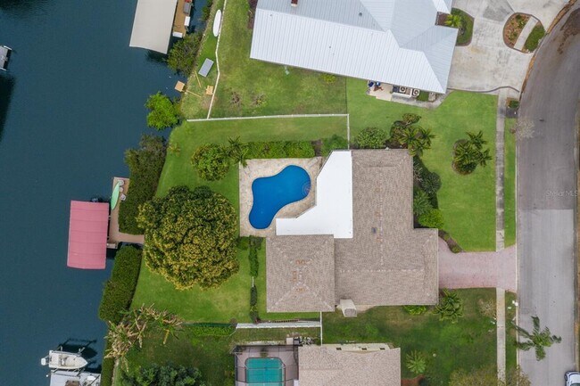 Foto del edificio - 412 64th St Ct NW