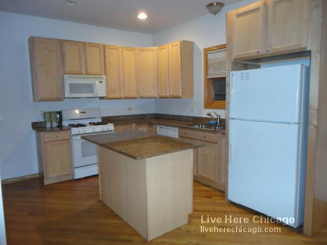Primary Photo - 1300 W Belmont Ave