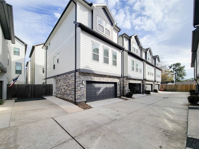 Foto del edificio - 845 Fisher St