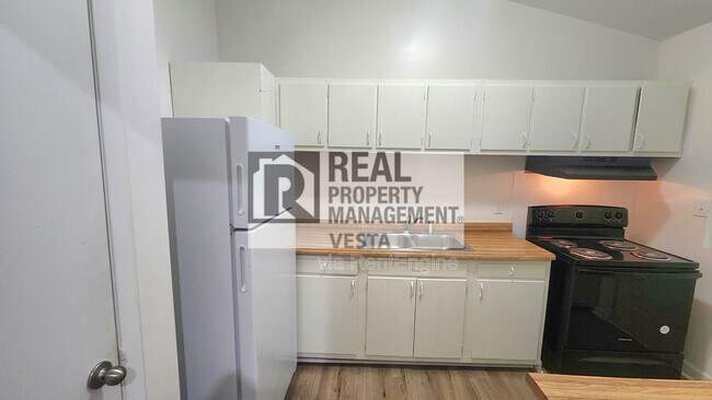 Interior Photo - Cove at Ridgewood
