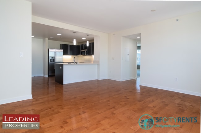 Building Photo - SoMA: Full-Service Building w/ Free Housek...