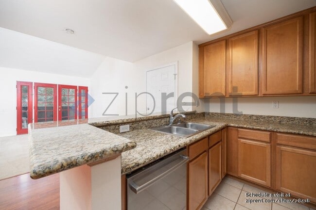 Building Photo - Unit 226