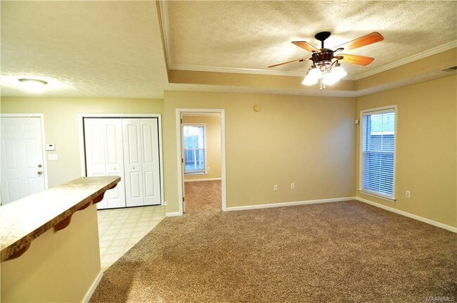 Building Photo - 277 Thornfield Dr