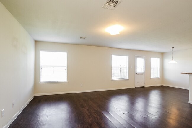 Foto del edificio - Tesoro Hills - 5011 War Horse Drive, San A...
