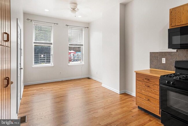 Foto del edificio - 2065 E Clearfield St