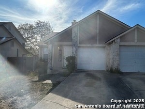 Foto principal - 7229 Coral Springs