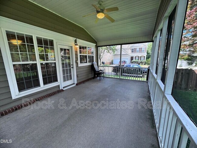 Foto del edificio - 3303 Colorcott St