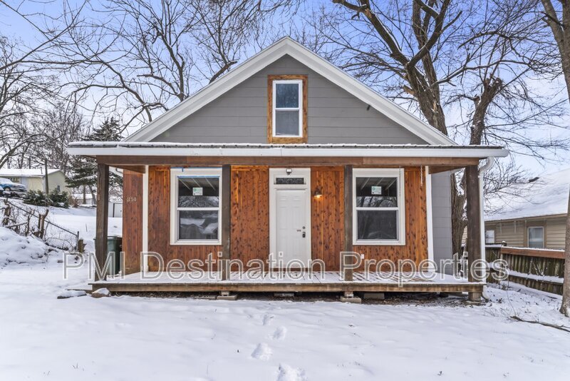 Primary Photo - 314 Grand Ave