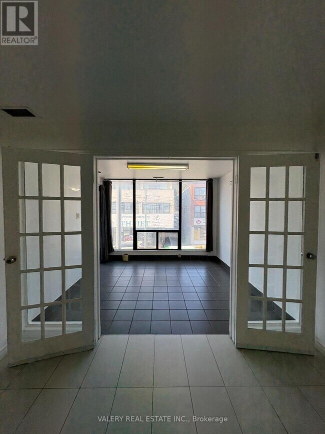 Photo du bâtiment - 603 Gerrard St E